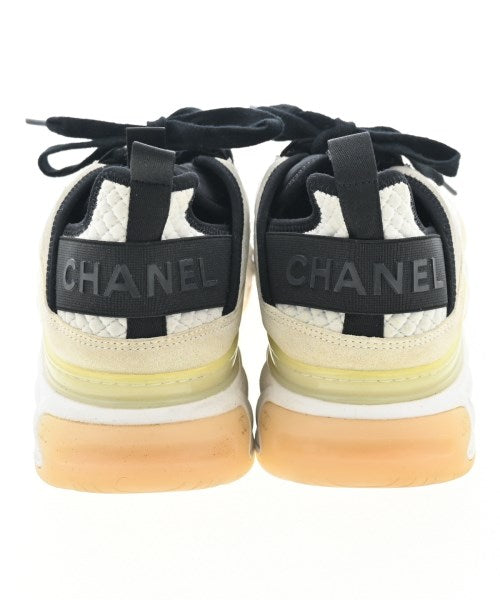 CHANEL รองเท้าผ้าใบ