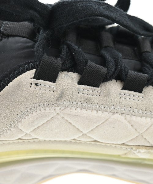 CHANEL รองเท้าผ้าใบ