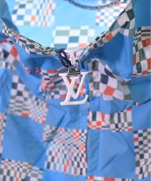 LOUIS VUITTON เสื้อพาร์กาภูเขา