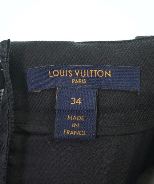 LOUIS VUITTON กระโปรงยาวถึงเข่า