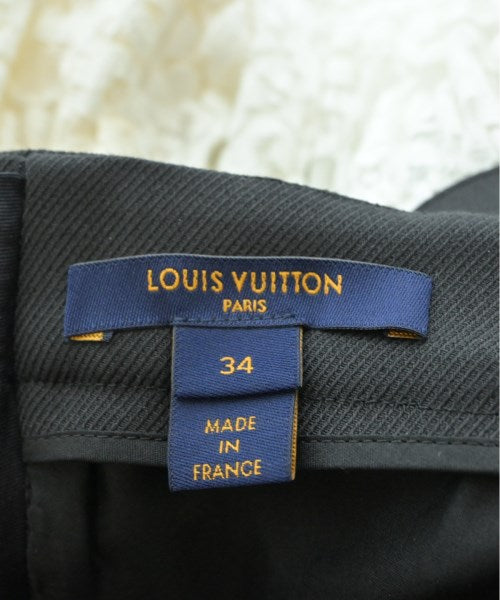 LOUIS VUITTON กระโปรงยาวถึงเข่า