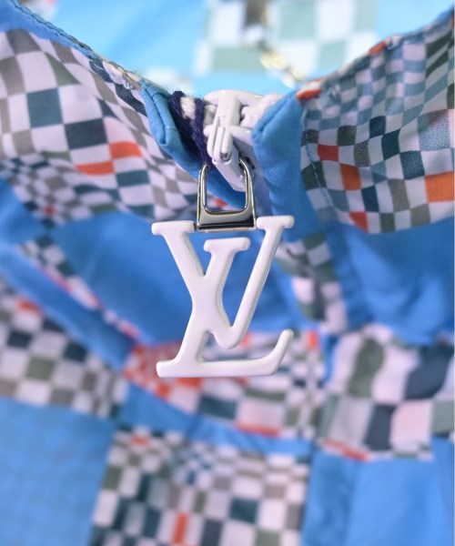 LOUIS VUITTON เสื้อพาร์กาภูเขา