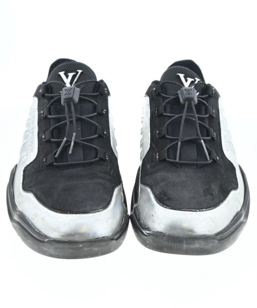 LOUIS VUITTON รองเท้าผ้าใบ