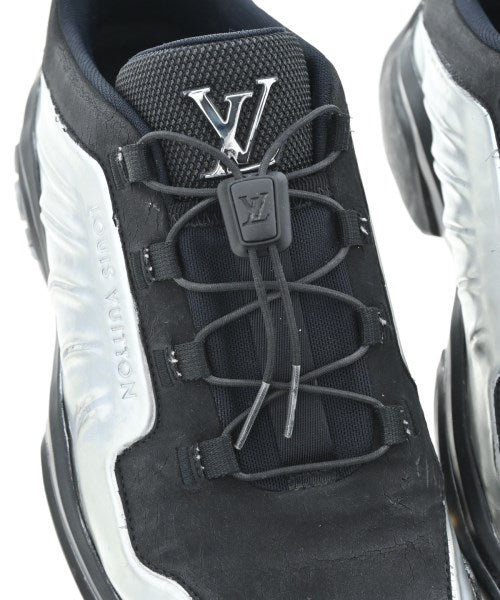 LOUIS VUITTON รองเท้าผ้าใบ