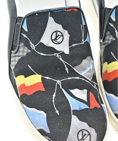 LOUIS VUITTON รองเท้าผ้าใบ