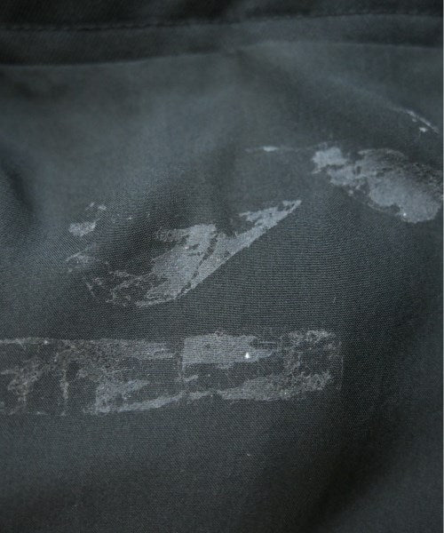 LOUIS VUITTON กระโปรงยาวถึงเข่า