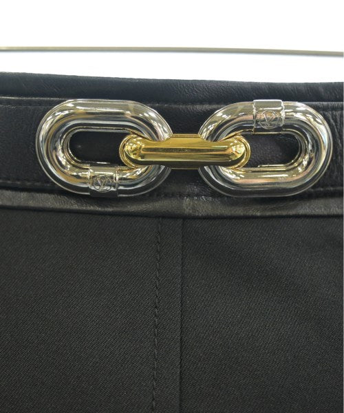 LOUIS VUITTON กระโปรงยาวถึงเข่า