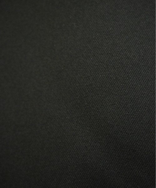 LOUIS VUITTON กระโปรงยาวถึงเข่า