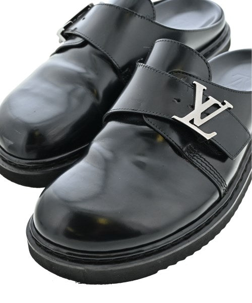 LOUIS VUITTON รองเท้าผ้าใบ