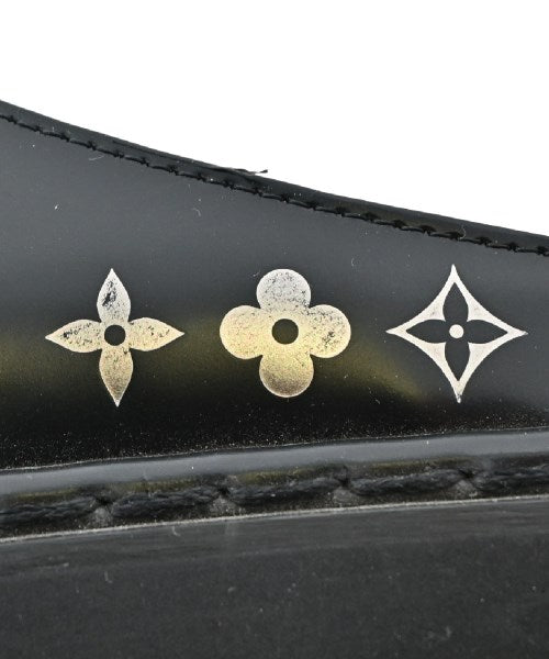 LOUIS VUITTON รองเท้าผ้าใบ