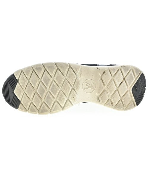 LOUIS VUITTON รองเท้าผ้าใบ