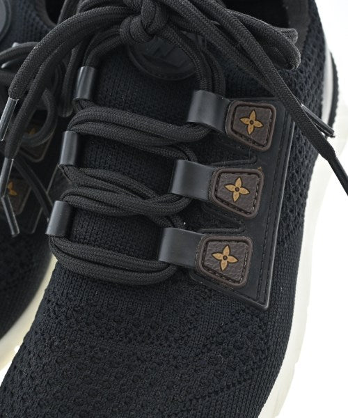 LOUIS VUITTON รองเท้าผ้าใบ