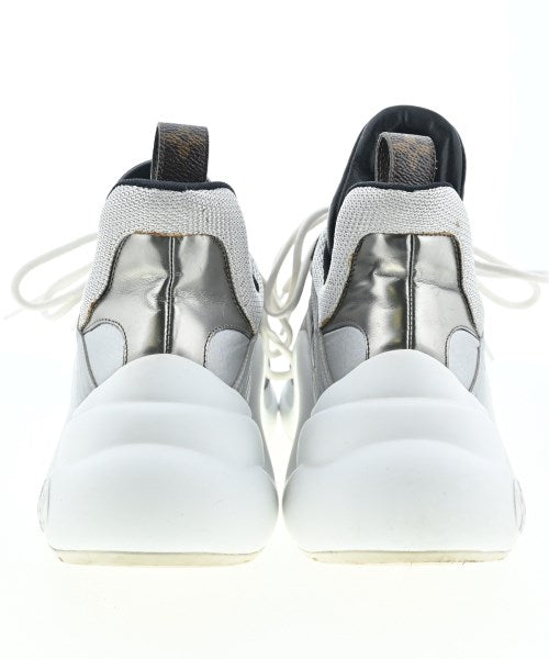 LOUIS VUITTON รองเท้าผ้าใบ