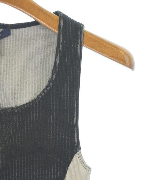 LOUIS VUITTON แขนกุด