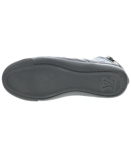 LOUIS VUITTON รองเท้าผ้าใบ