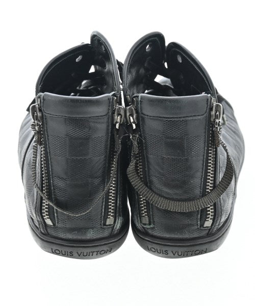 LOUIS VUITTON รองเท้าผ้าใบ