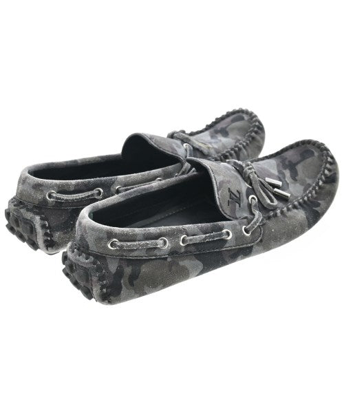 LOUIS VUITTON รองเท้าผ้าใบ