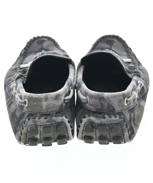 LOUIS VUITTON รองเท้าผ้าใบ