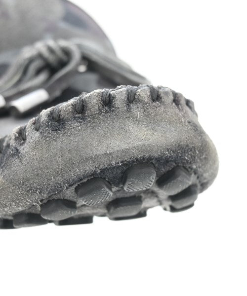 LOUIS VUITTON รองเท้าผ้าใบ