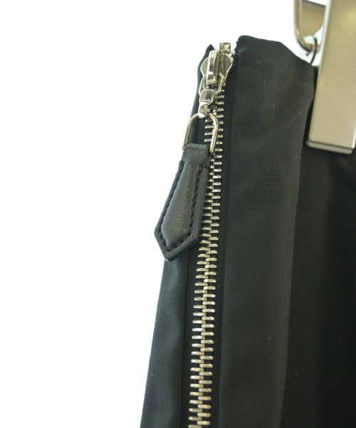 LOUIS VUITTON กระโปรงยาวถึงเข่า