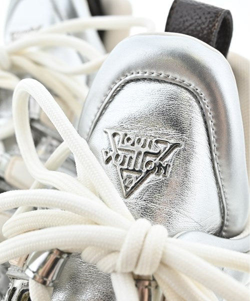 LOUIS VUITTON รองเท้าผ้าใบ