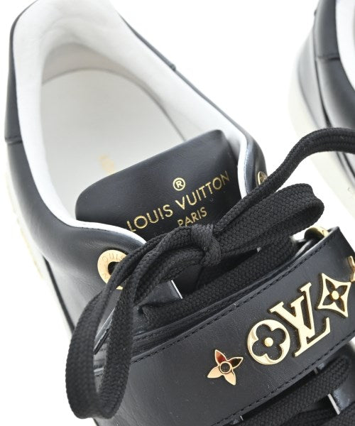 LOUIS VUITTON รองเท้าผ้าใบ