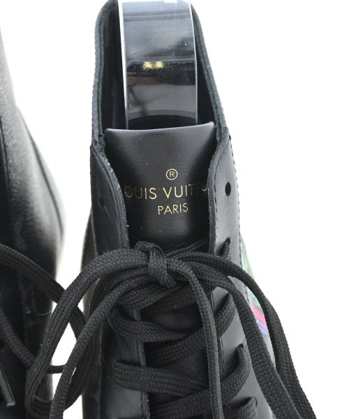 LOUIS VUITTON รองเท้าผ้าใบ