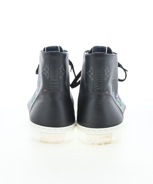 LOUIS VUITTON รองเท้าผ้าใบ