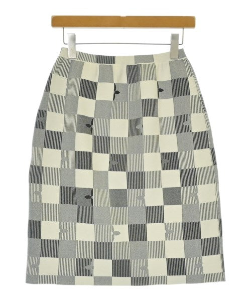 LOUIS VUITTON กระโปรงยาวถึงเข่า
