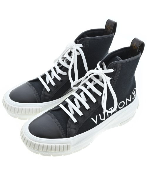 LOUIS VUITTON รองเท้าผ้าใบ