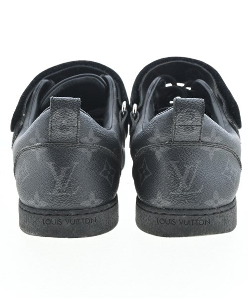 LOUIS VUITTON รองเท้าผ้าใบ