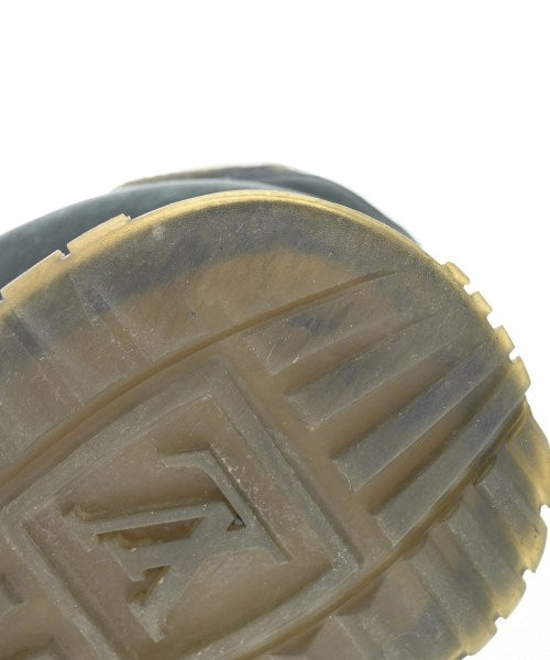 LOUIS VUITTON รองเท้าผ้าใบ