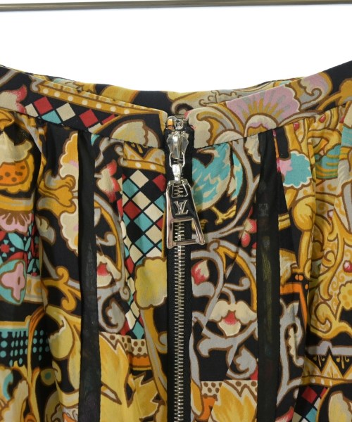 LOUIS VUITTON กระโปรงสั้น