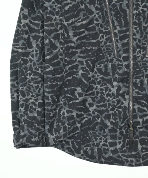 LOUIS VUITTON เสื้อพาร์กาภูเขา
