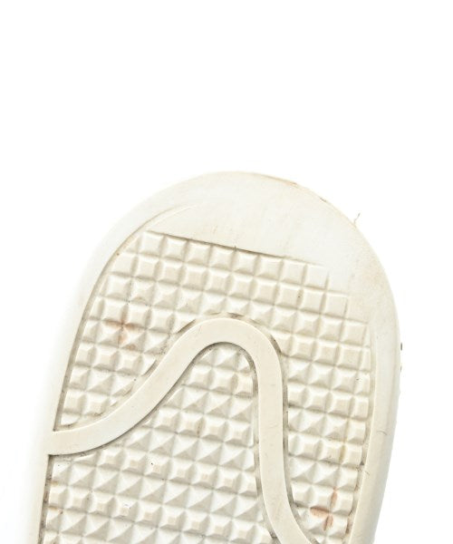 LOUIS VUITTON รองเท้าผ้าใบ