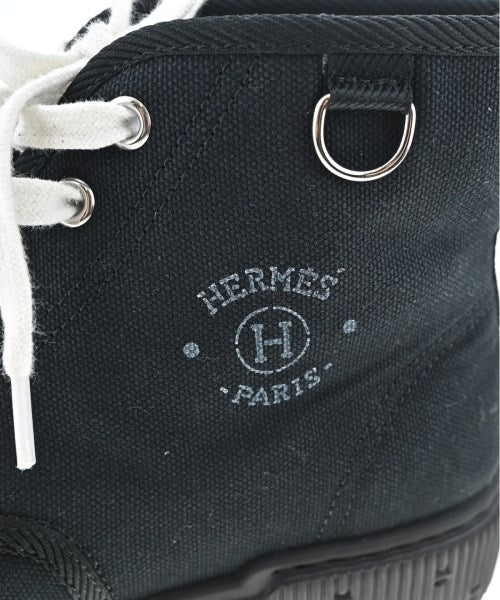 HERMES รองเท้าผ้าใบ