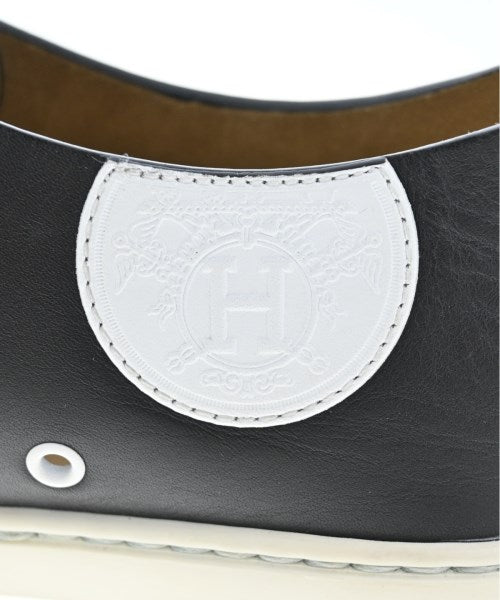 HERMES รองเท้าผ้าใบ