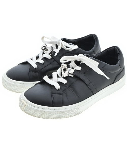 HERMES รองเท้าผ้าใบ