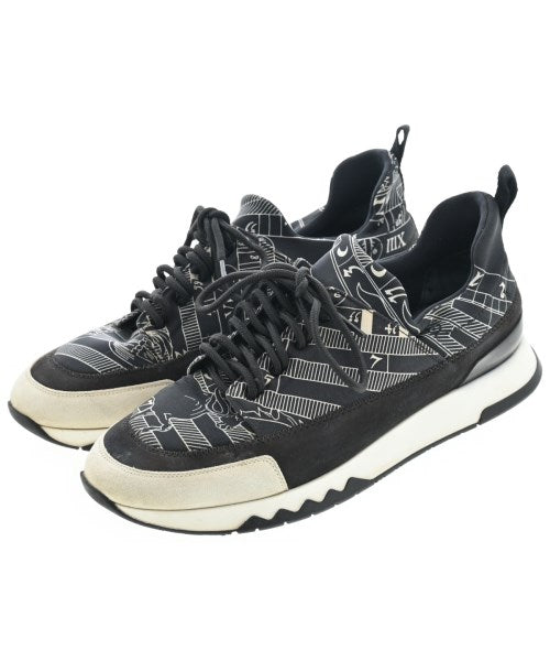 HERMES รองเท้าผ้าใบ