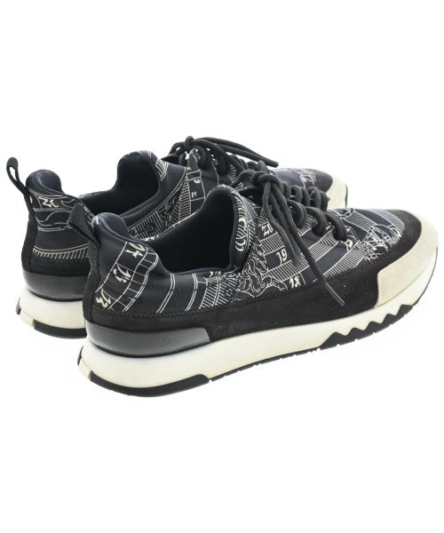 HERMES รองเท้าผ้าใบ