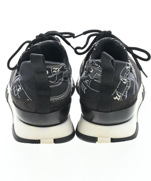 HERMES รองเท้าผ้าใบ