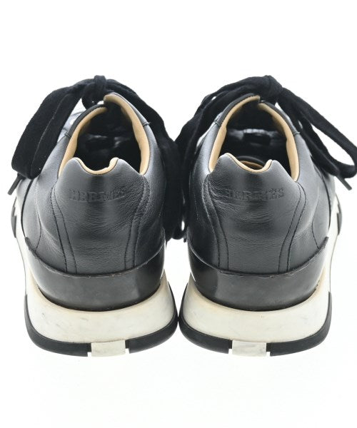HERMES รองเท้าผ้าใบ