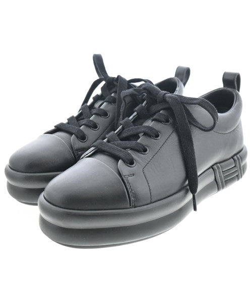 HERMES รองเท้าผ้าใบ