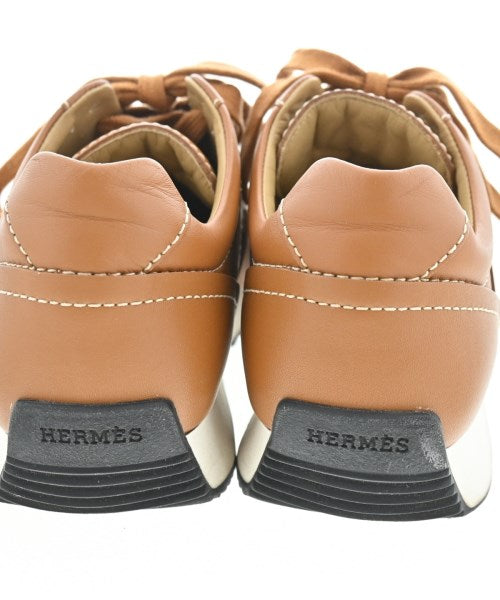 HERMES รองเท้าผ้าใบ