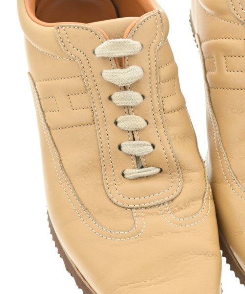 HERMES รองเท้าผ้าใบ
