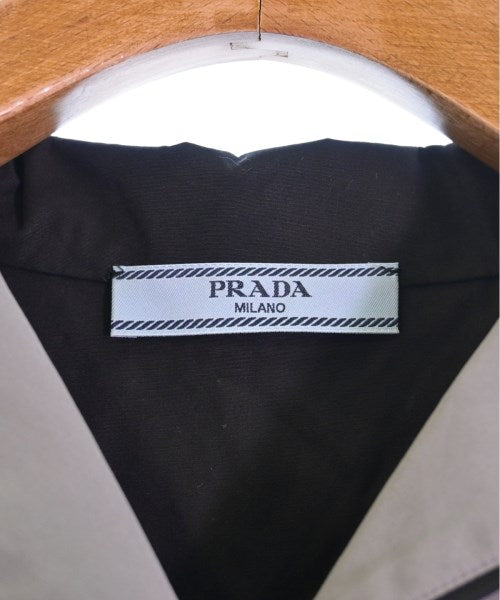 PRADA เสื้อลำลอง