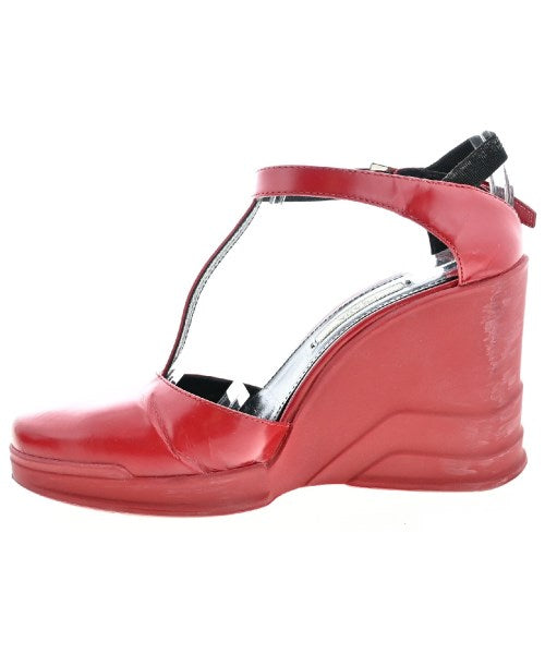 PRADA รองเท้าแตะ