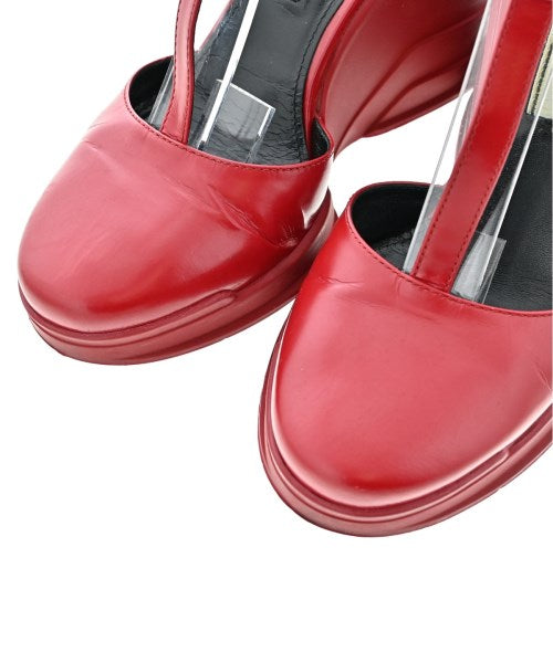 PRADA รองเท้าแตะ