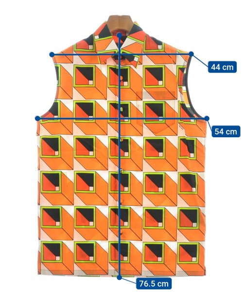 PRADA เสื้อลำลอง