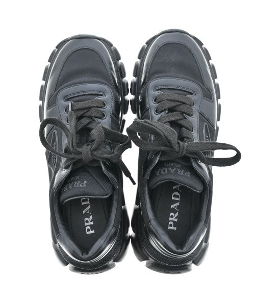 PRADA รองเท้าผ้าใบ